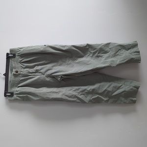 Madewell Corduroy Pull-On Tapered Pants. Small. Frosted sage.